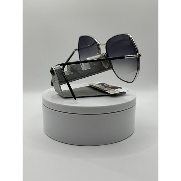 Vintage Oversize Sunglasses | NOS Grey Fade Lens Silver/Black Frame Oleg Cassini main image 5